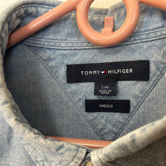 Men's Tommy Hilfiger denim shirt - Picture 3 of 3